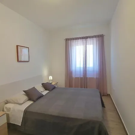 Moderne Dunja In Appartement